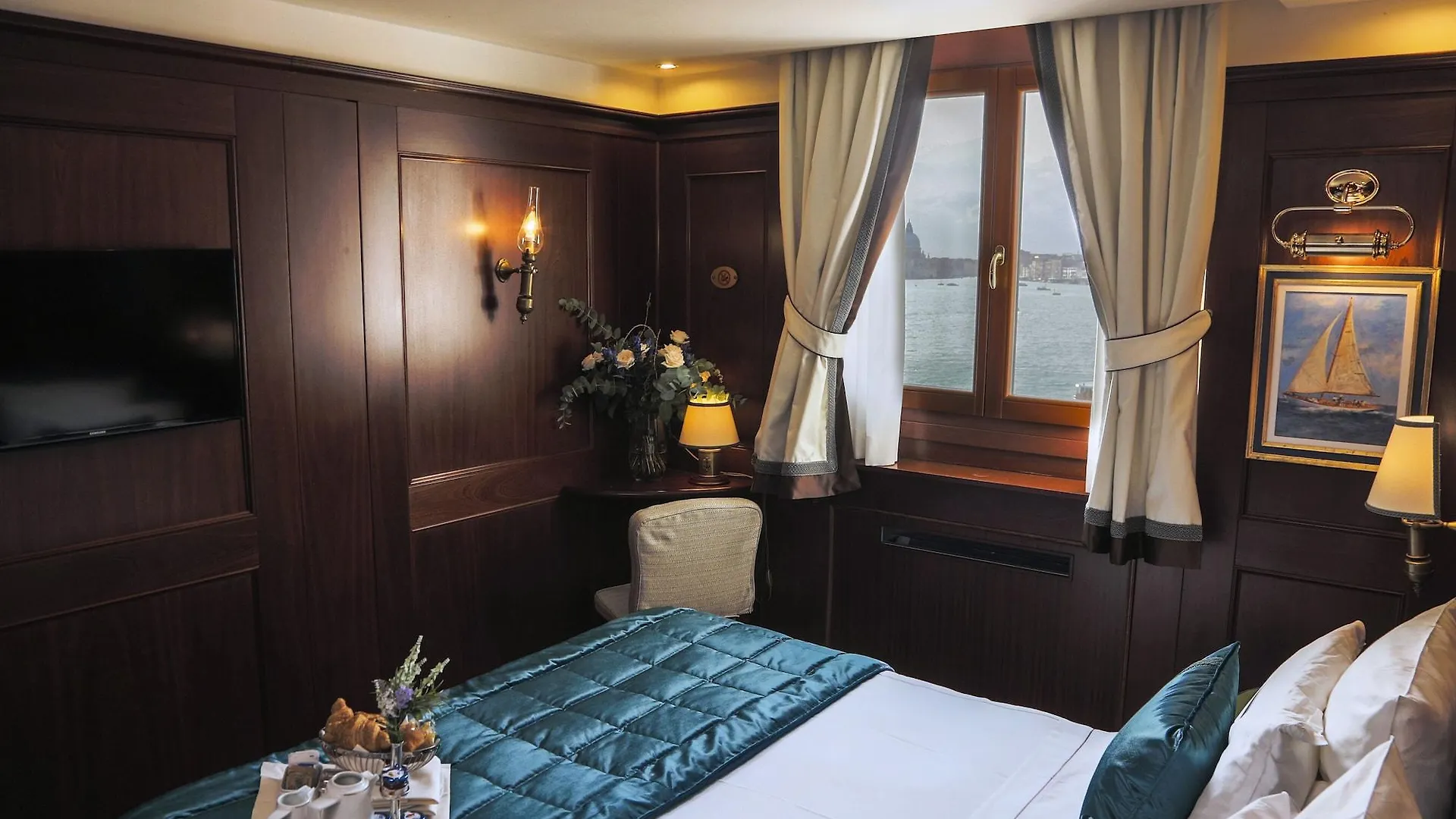 ****  Hotel Bucintoro Venice Italy