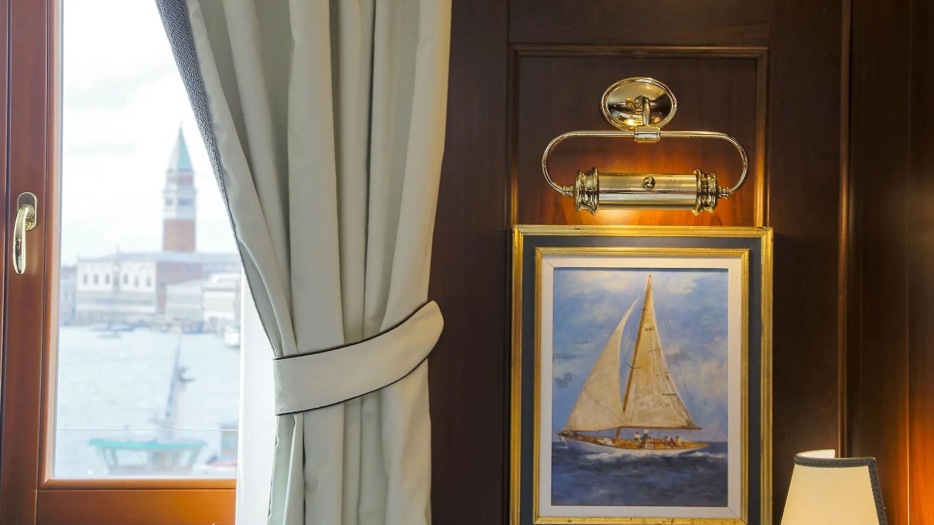 Hotel Bucintoro Венеция