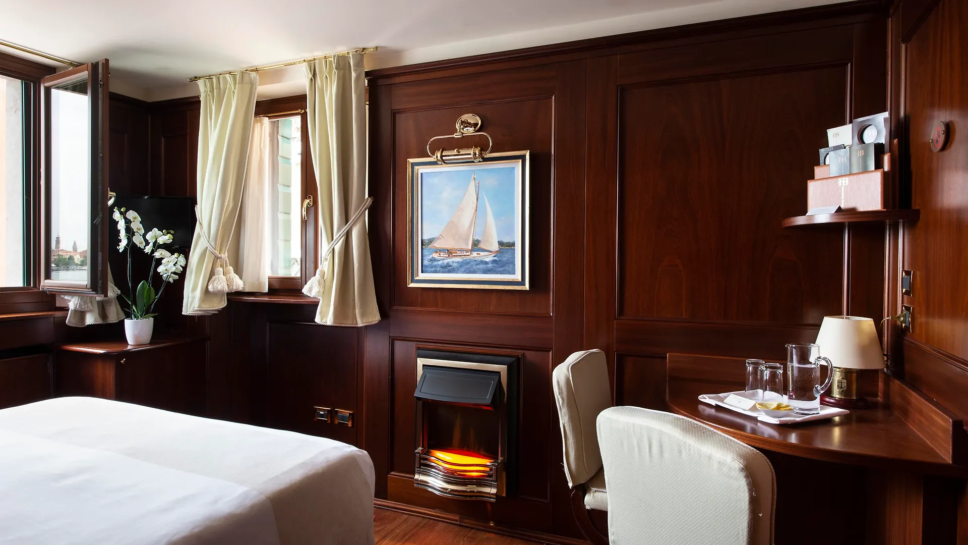 Hotel Bucintoro Венеция 4*,